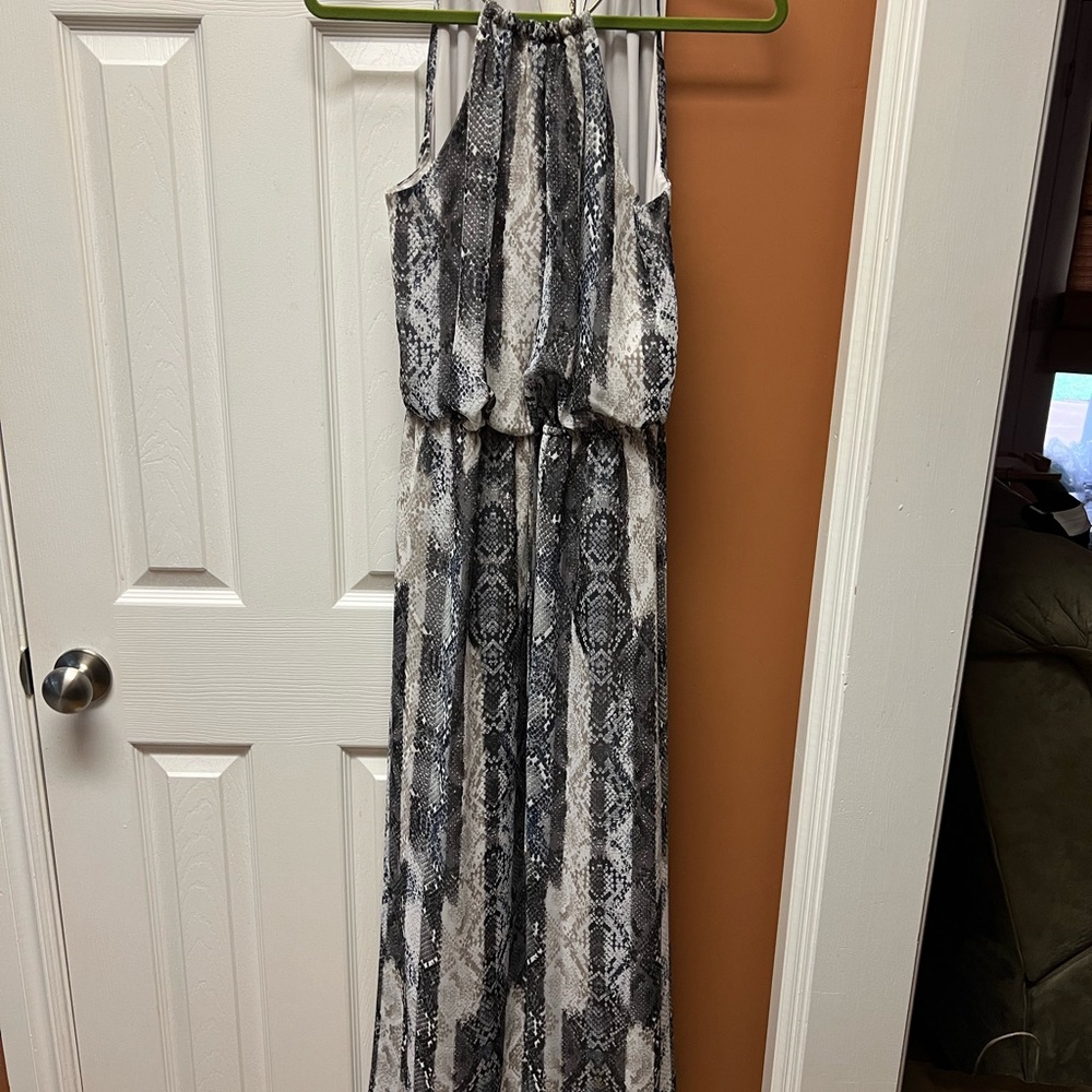 Apt. 9 Black and Gray Patterned Dress size L